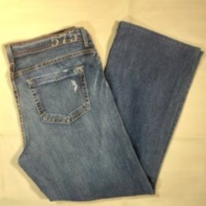 Era Vintage Men's 575 Dark Wash Distressed Jeans.